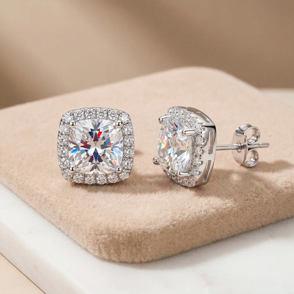 csandiva™ VVS1 Moissanite Halo Studs - Zero Droop Comfort & 100% Waterproof Brilliance | Claim 90% OFF Today🔥