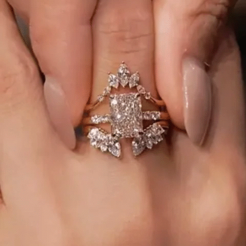 csandiva™ 3-Carat VVS1 Moissanite Ring Suite - Travel-Safe Brilliance & Elegant Heirloom Alternative | Claim 90% OFF Today🔥