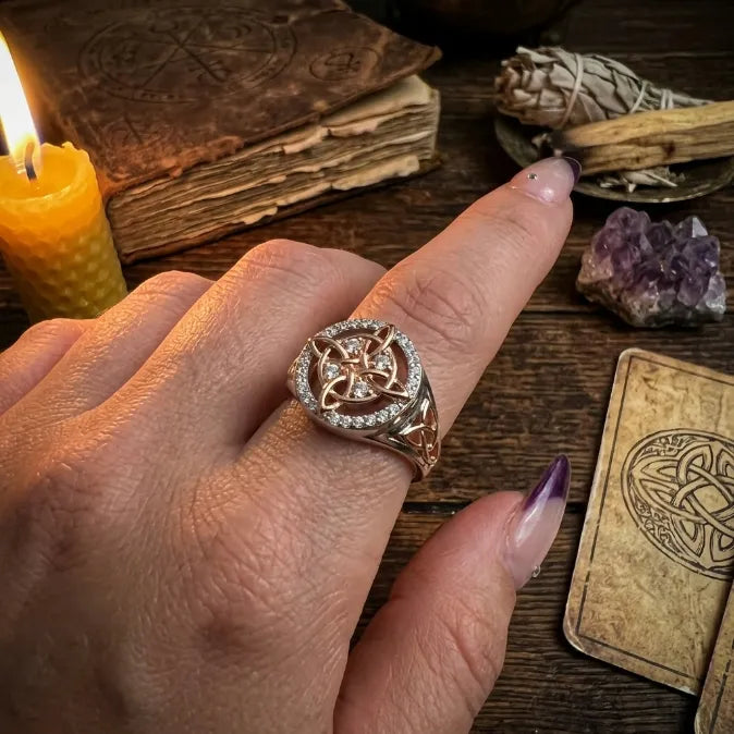 Witch's Knot Protection Ring — Energy Shield & Reflection Amulet--Last Day Sale-90% OFF🔥