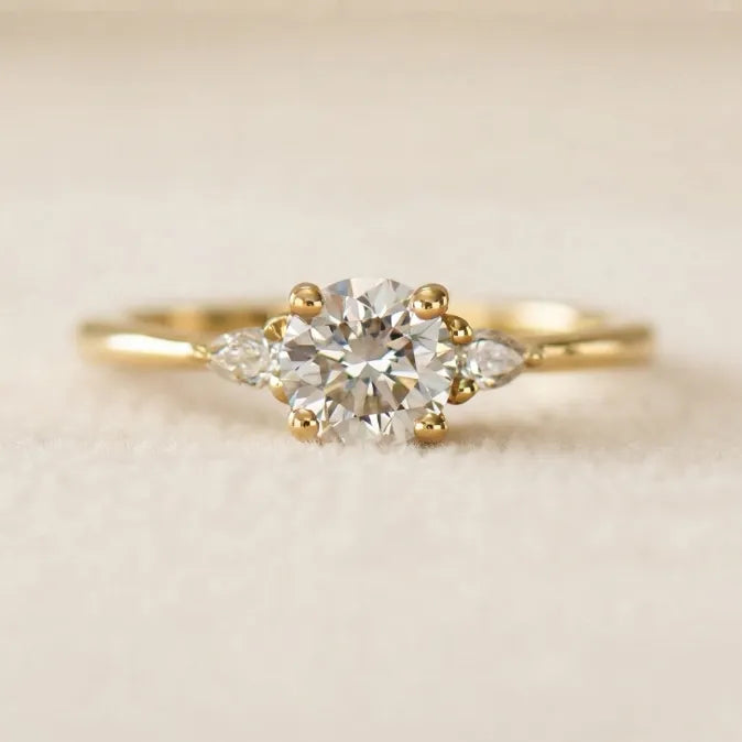 The Empress Three-Stone Ring | Timeless Brilliance & Everyday Luxury--Last Day Sale-90% OFF🔥