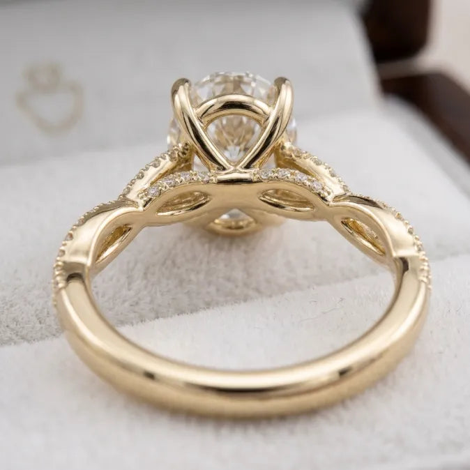 Graceful  Oval Cut Ring with Intertwined Pave Band – Smooth Knuckle-Glide & 360° Sparkle--Last Day Sale-90% OFF🔥